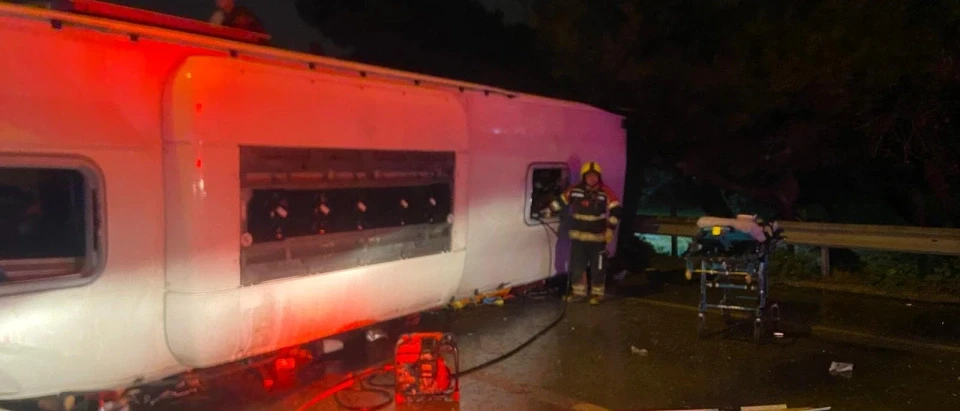 Balıkesir’de Yolcu Otobüsü Devrildi: Ölü ve Yaralılar Var