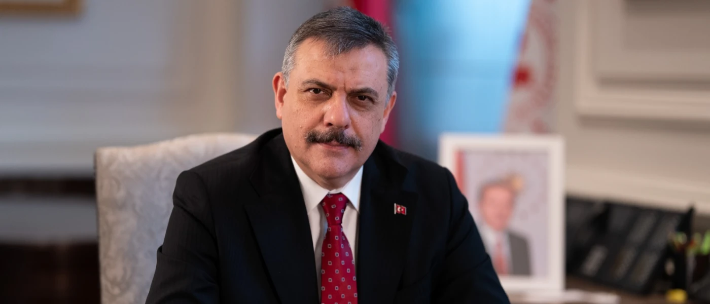 İÇİŞLERİ BAKANLIĞI'NDAN 81 İLE GENELGE: SOKAK KÖPEKLERİ YIL SONUNA KADAR BARINAKLARA ALINACAK