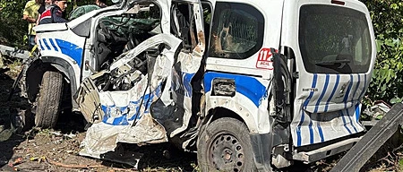 SON DAKİKA! İzmir'de feci kaza! Freni patlayan tır 9 araca çarptı: Ölü ve yaralılar var